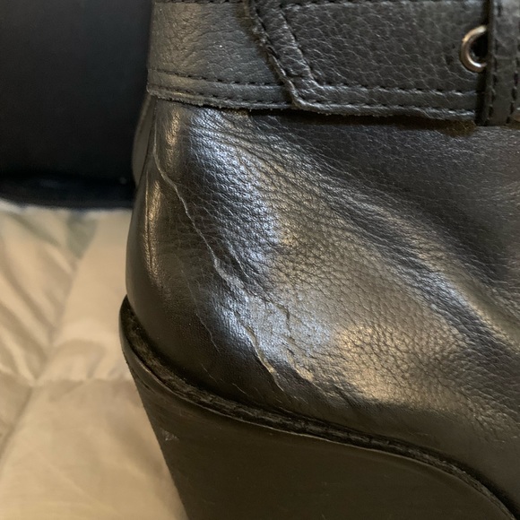 Arturo Chiang Ankle Boots - Picture 4 of 8